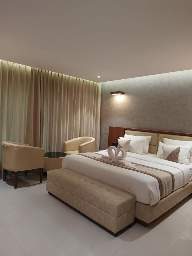 Royal Plaza Suites By Rak Rooms, Mangaluru Екстериор снимка