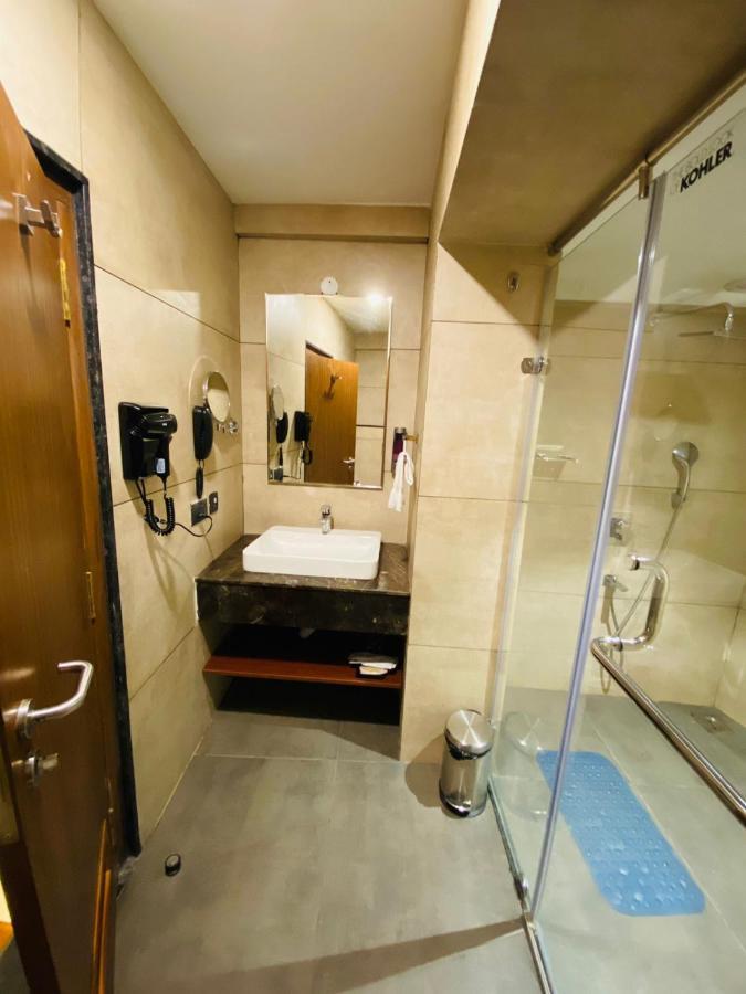 Royal Plaza Suites By Rak Rooms, Mangaluru Екстериор снимка