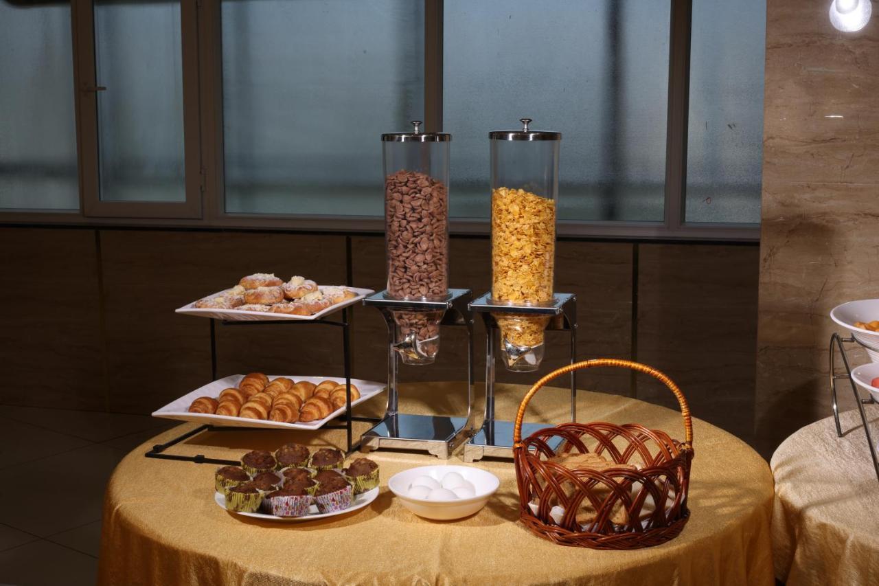 Royal Plaza Suites By Rak Rooms, Mangaluru Екстериор снимка