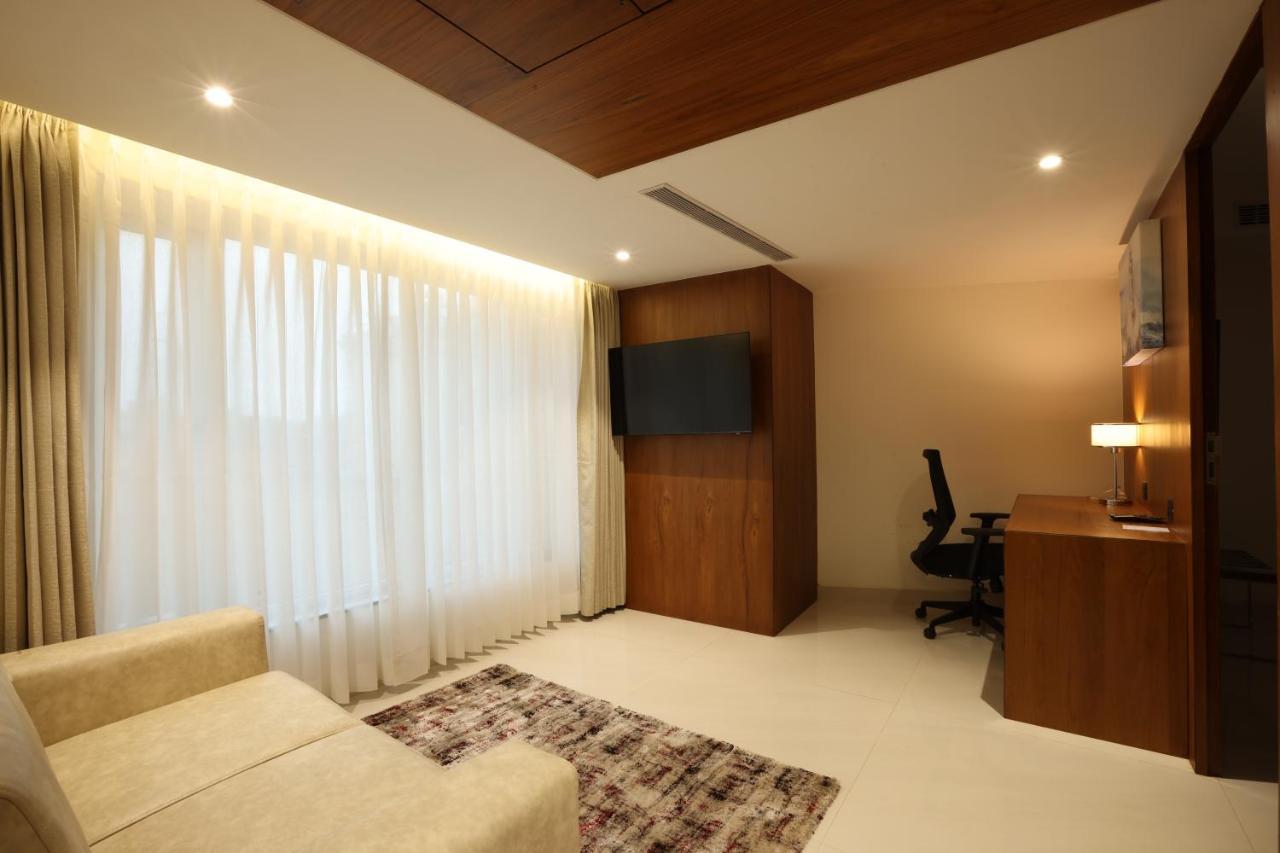 Royal Plaza Suites By Rak Rooms, Mangaluru Екстериор снимка