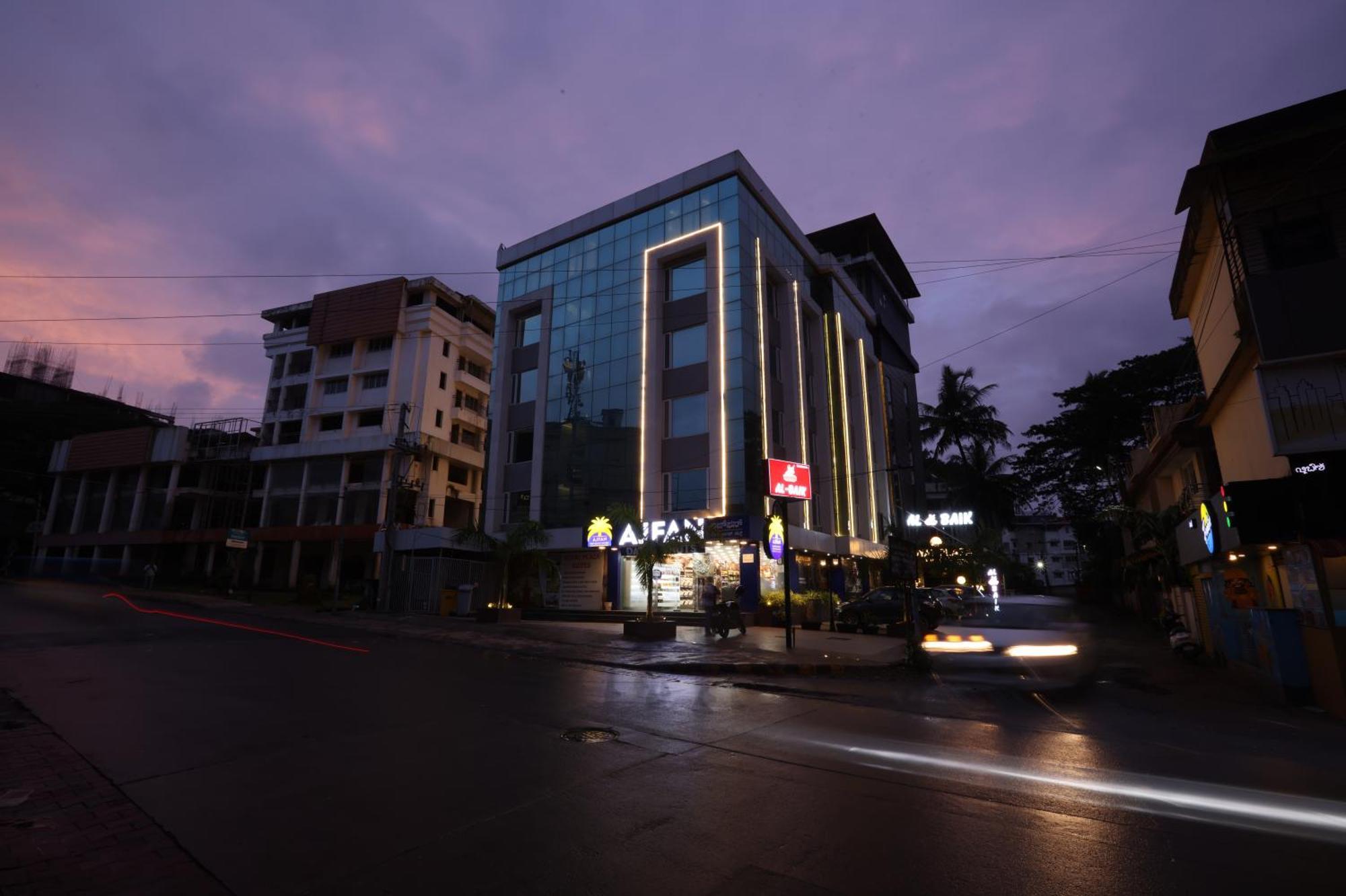 Royal Plaza Suites By Rak Rooms, Mangaluru Екстериор снимка
