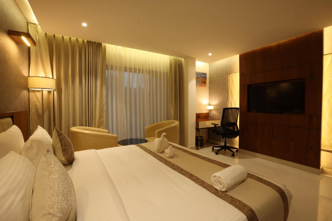 Royal Plaza Suites By Rak Rooms, Mangaluru Екстериор снимка