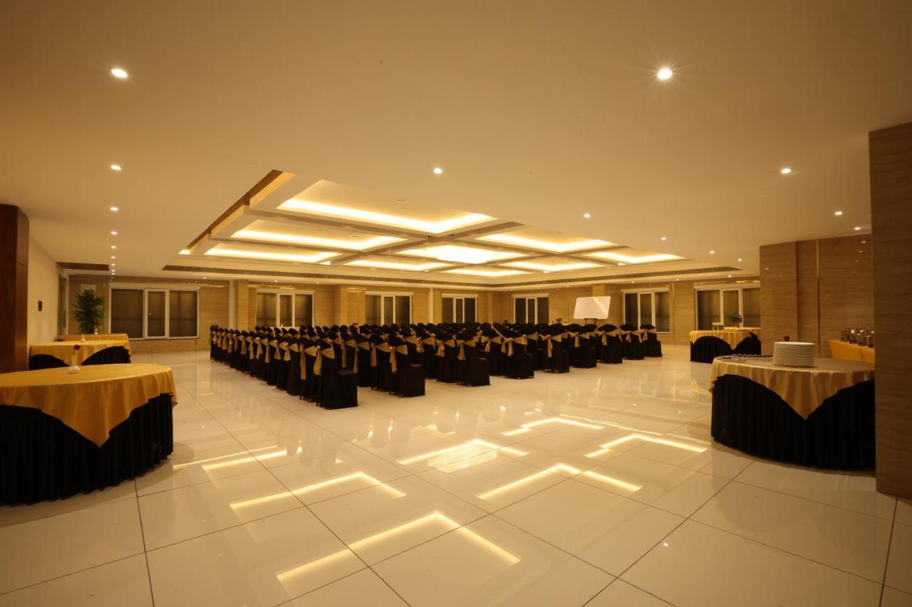 Royal Plaza Suites By Rak Rooms, Mangaluru Екстериор снимка