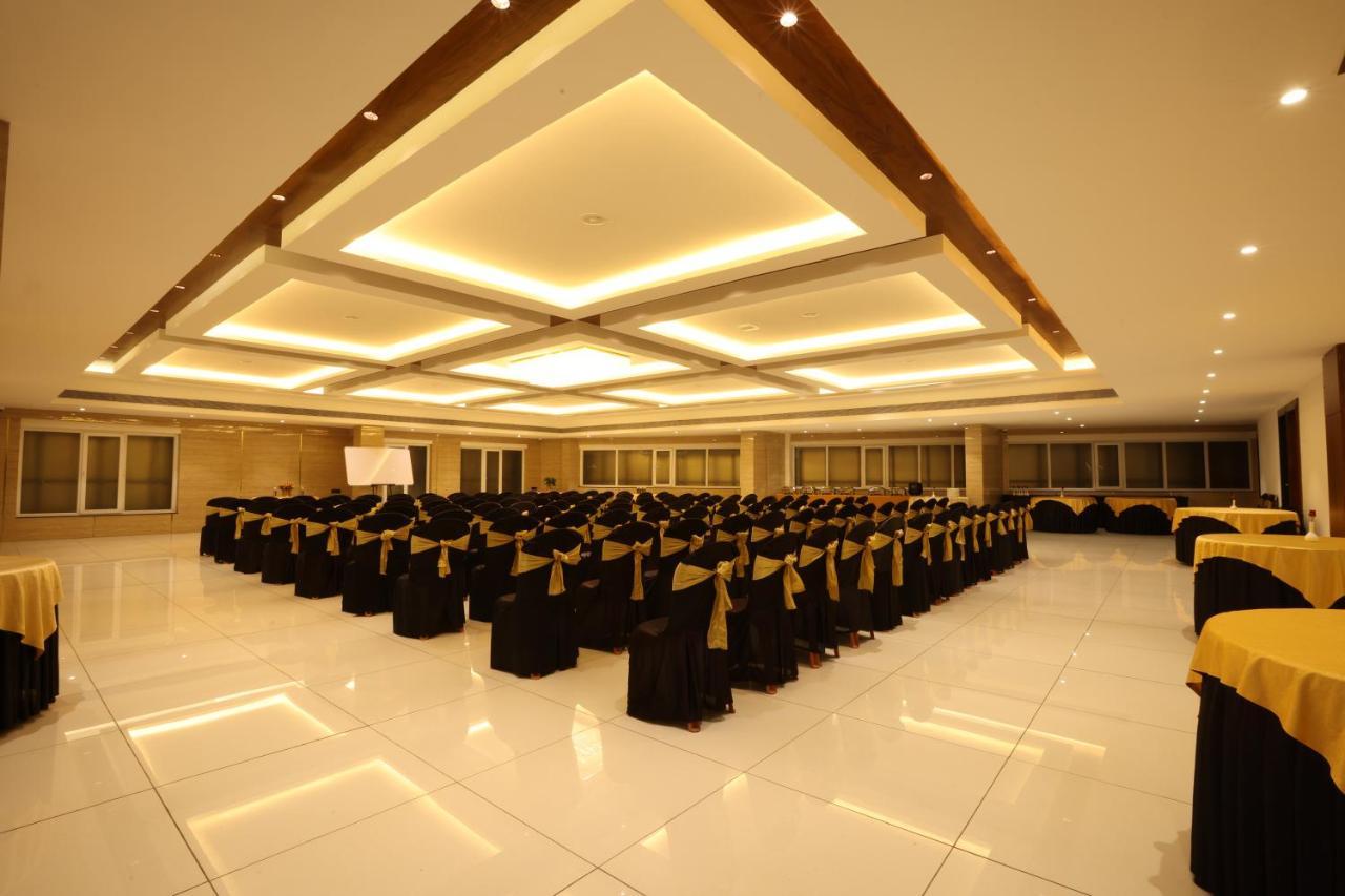 Royal Plaza Suites By Rak Rooms, Mangaluru Екстериор снимка