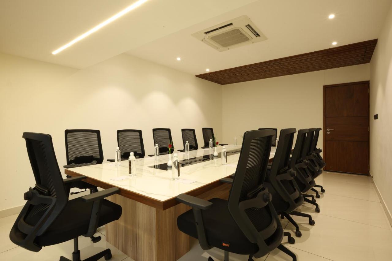 Royal Plaza Suites By Rak Rooms, Mangaluru Екстериор снимка