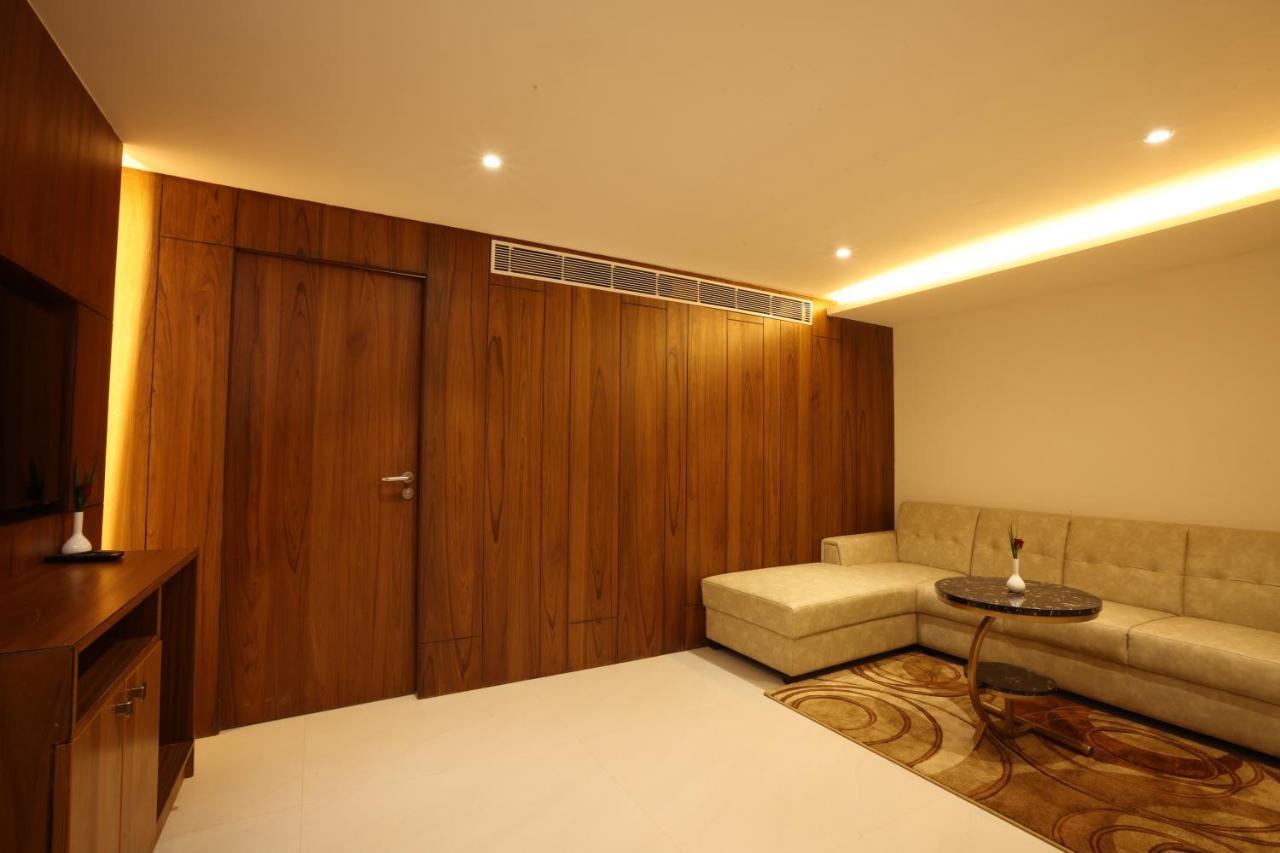 Royal Plaza Suites By Rak Rooms, Mangaluru Екстериор снимка